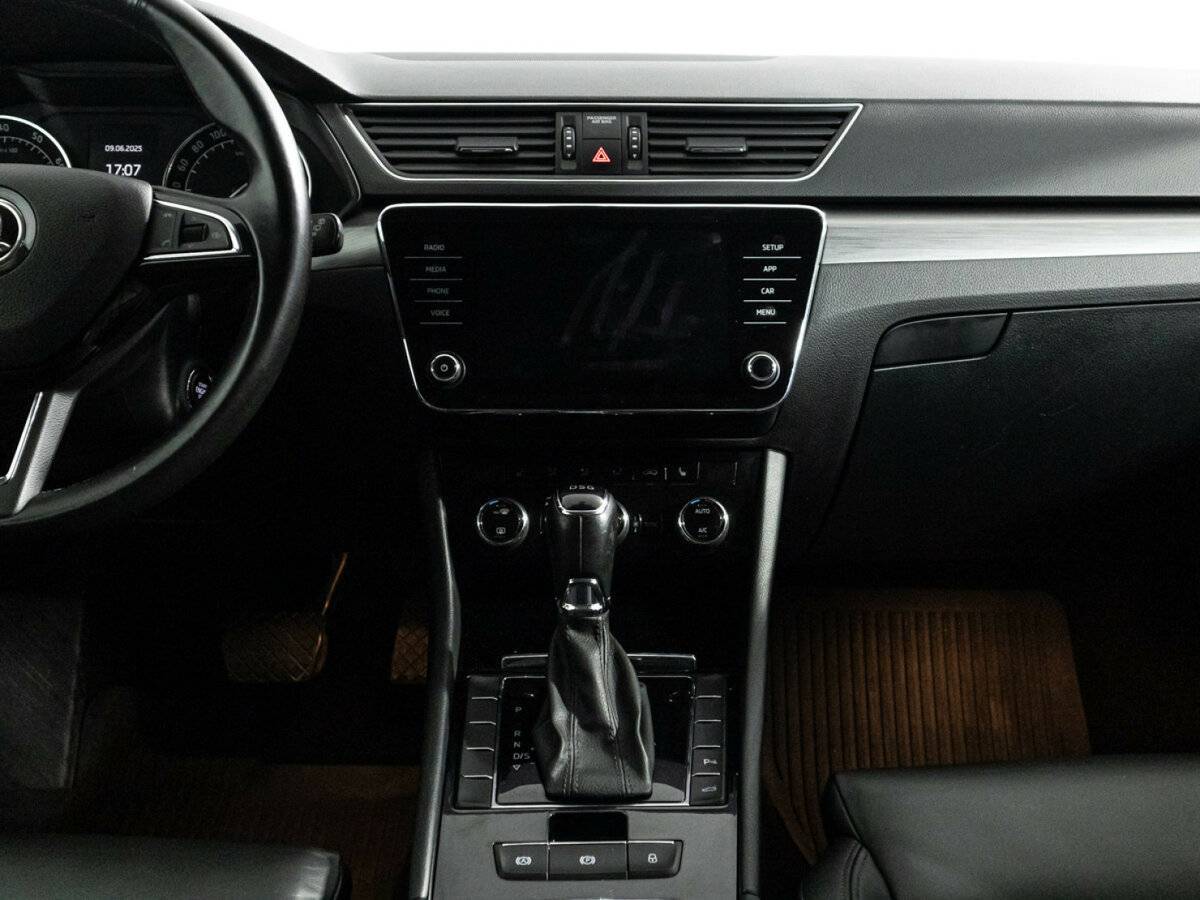 Skoda Superb б/у, 2018, Роботизированная. Фото: #13