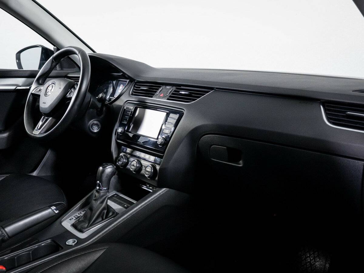 Шкода Октавия б/у, 2016, Роботизированная. Фото: #8