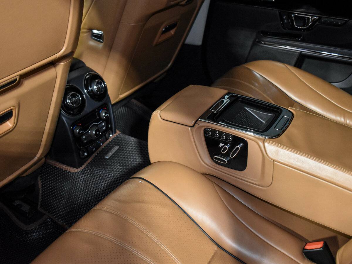 Jaguar XJ б/у, 2016, Автоматическая. Фото: #11