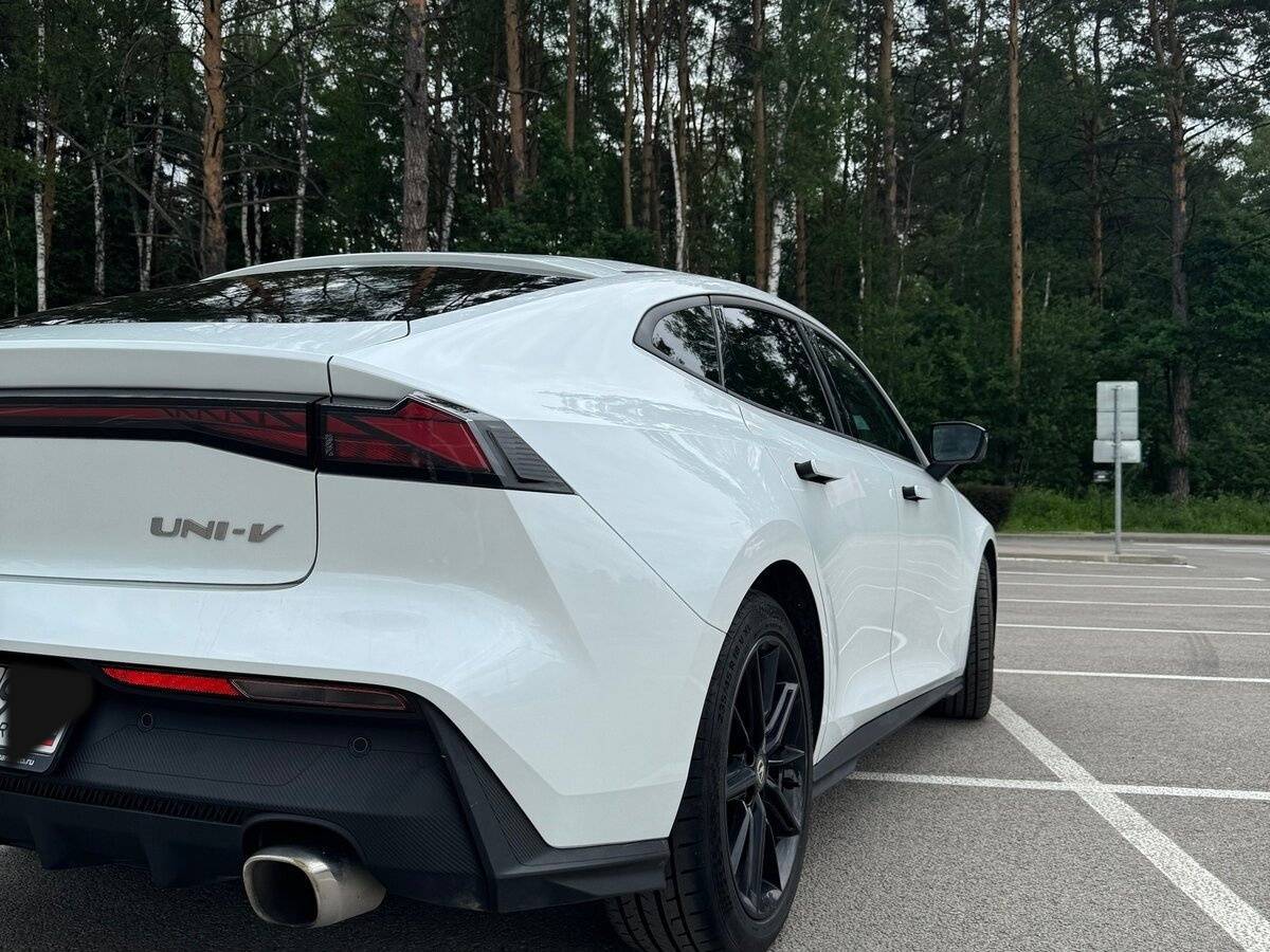 Чанган УНИ-В б/у, 2023, Роботизированная. Фото: #2