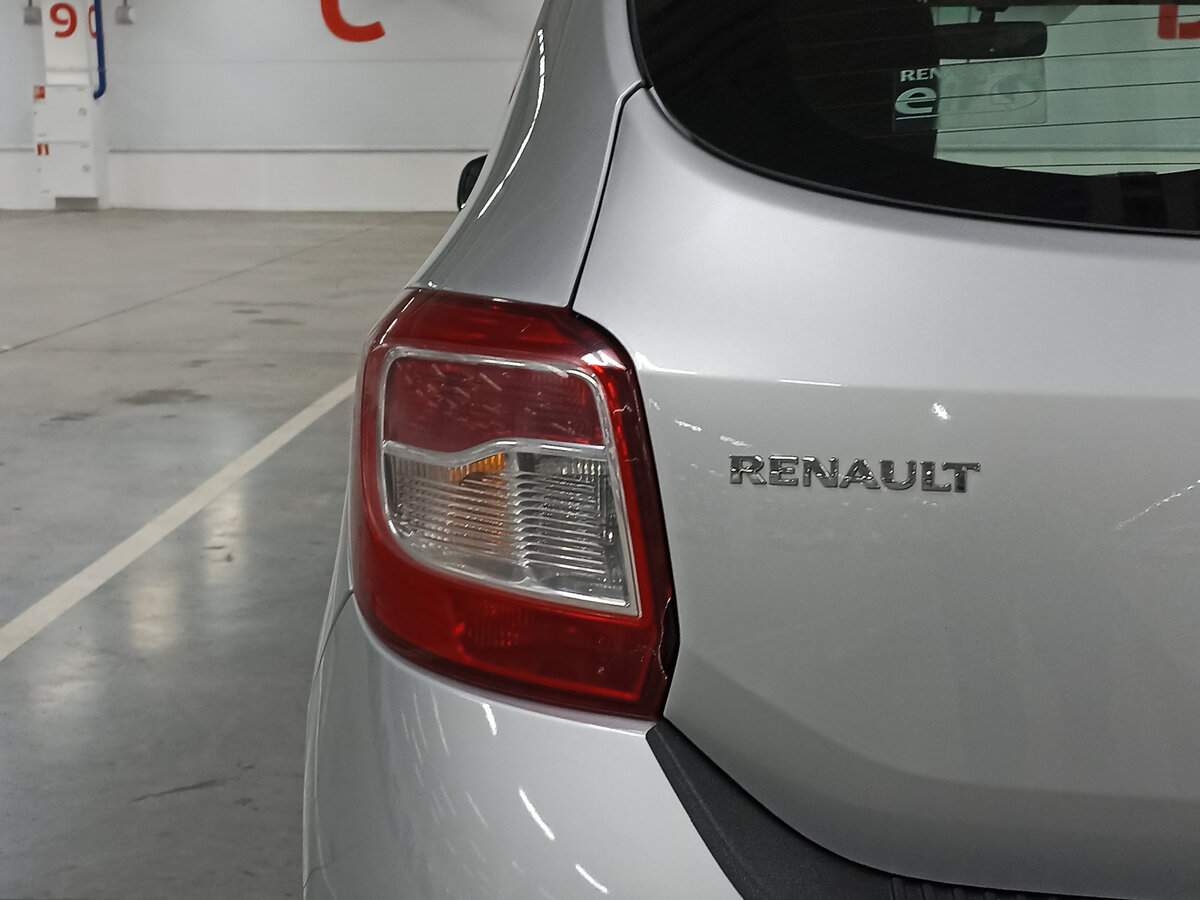 Рено Сандеро б/у, 2017, Механическая. Фото: #8