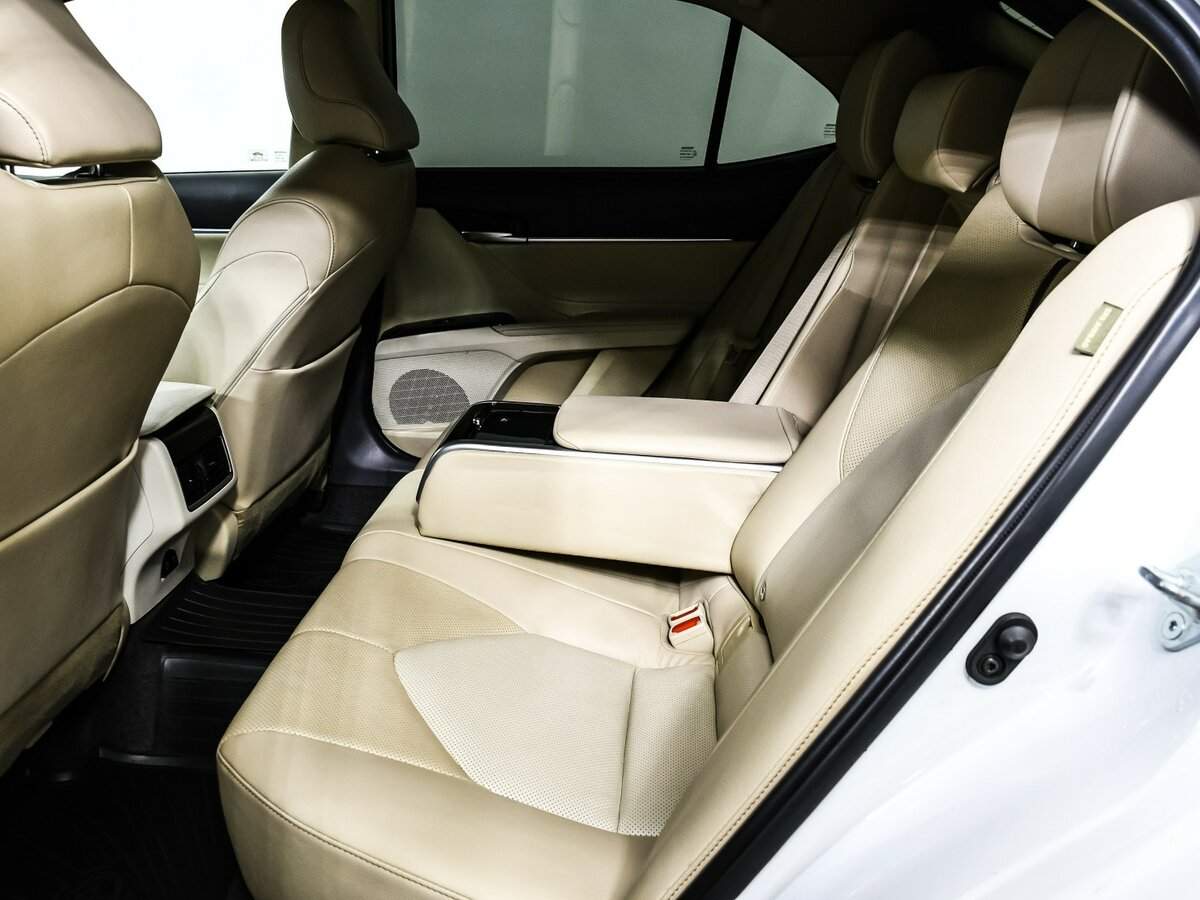 Тойота Камри б/у, 2020, Автоматическая. Фото: #11