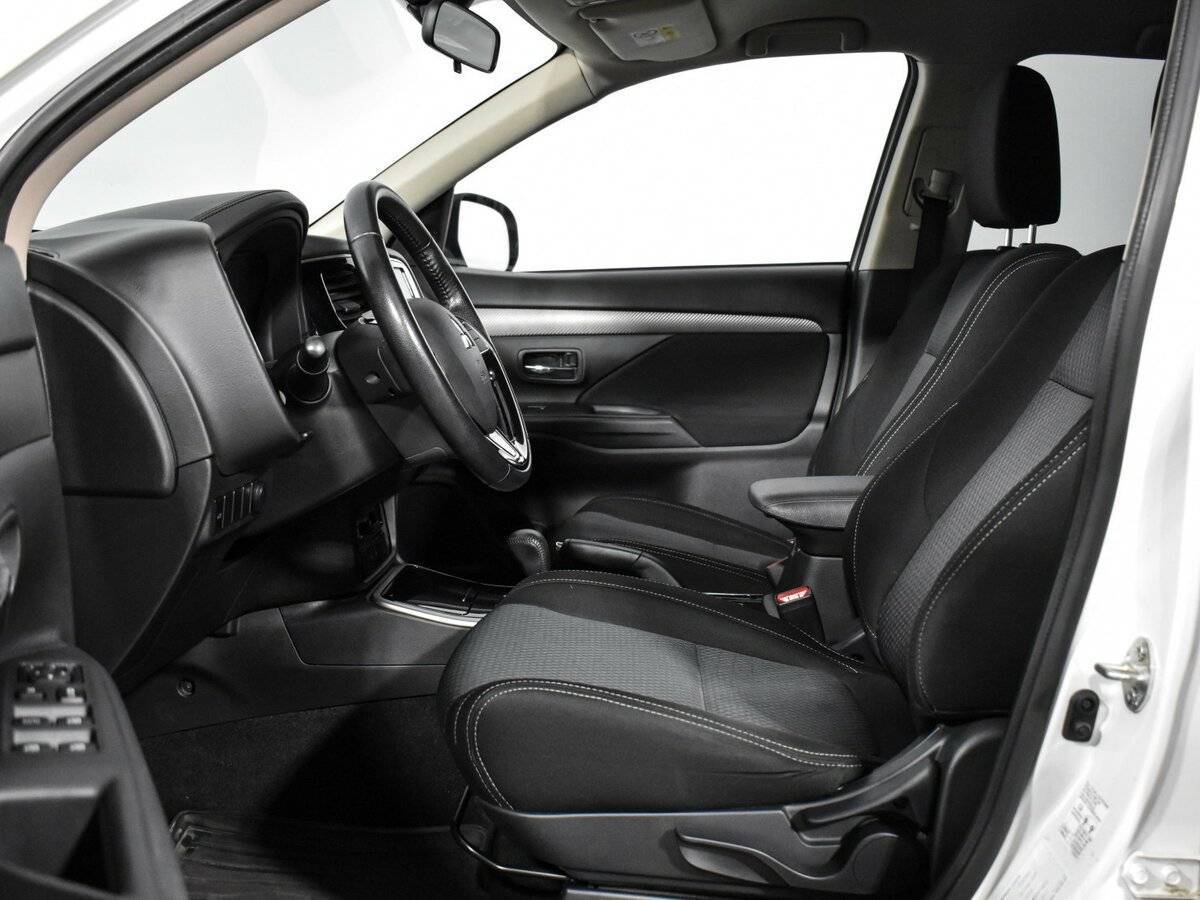 Митсубиши Оутлэндер б/у, 2018, Вариатор. Фото: #11