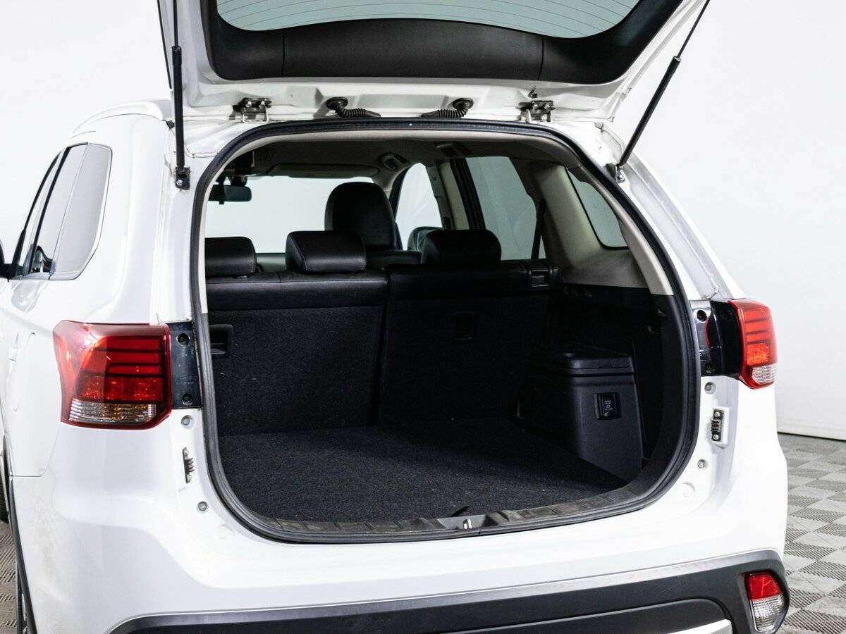 Митсубиши Оутлэндер б/у, 2018, Вариатор. Фото: #8