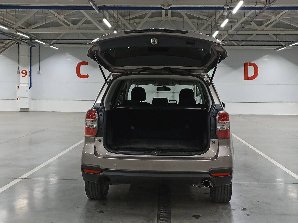 Subaru Forester б/у, 2014, Механическая. Фото: #9