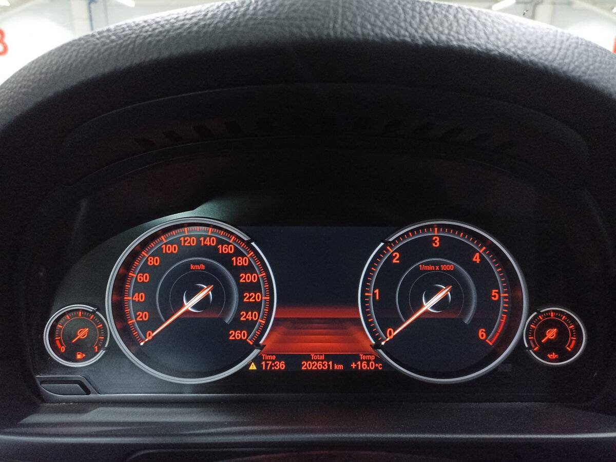 БМВ 5 серии б/у, 2016, Автоматическая. Фото: #12