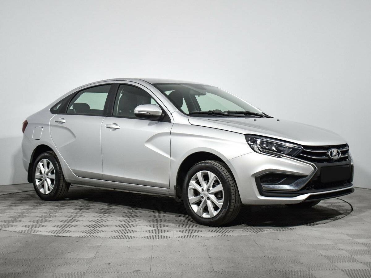 Лада (ВАЗ) Веста б/у, 2023, Механическая. Фото: #2