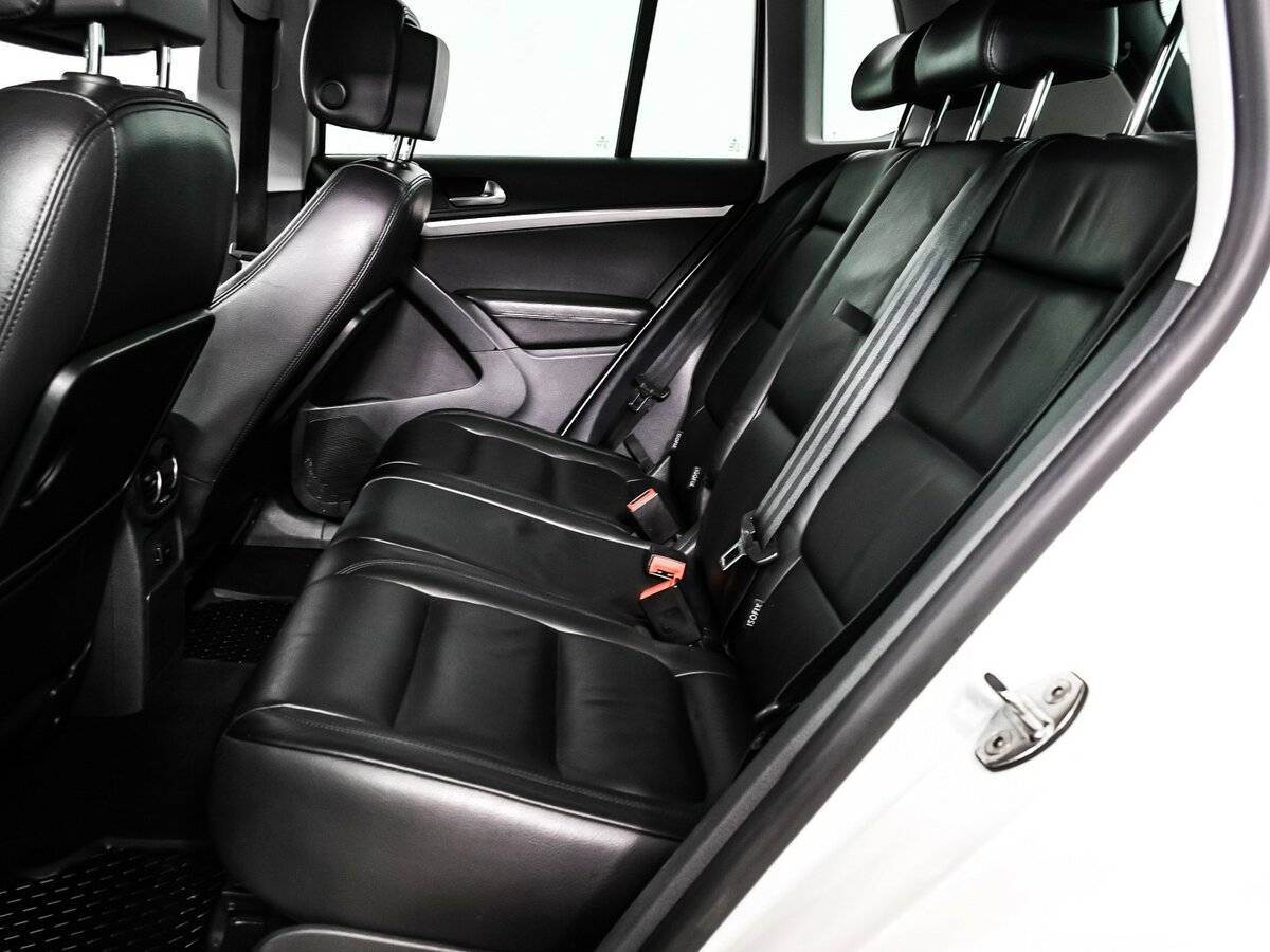 Volkswagen Tiguan б/у, 2012, Автоматическая. Фото: #12
