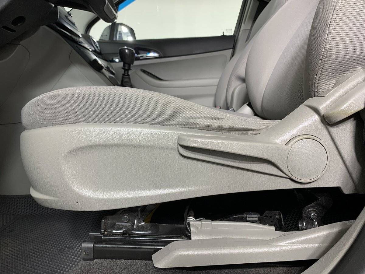 Шевроле Орландо б/у, 2013, Механическая. Фото: #15