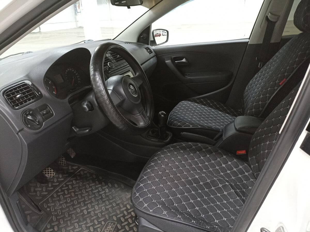 Фольксваген Поло б/у, 2013, Механическая. Фото: #15