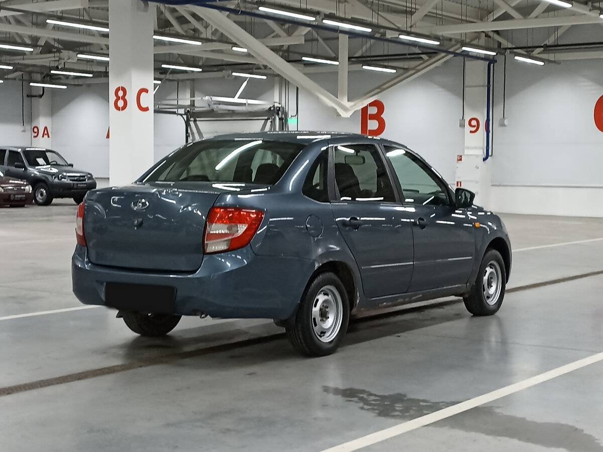 Лада (ВАЗ) Гранта б/у, 2016, Механическая. Фото: #4