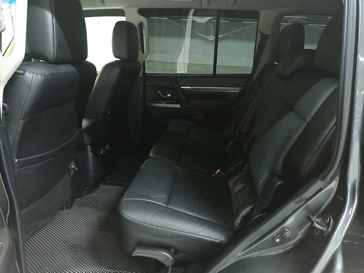 Митсубиши Паджеро б/у, 2012, Автоматическая. Фото: #11