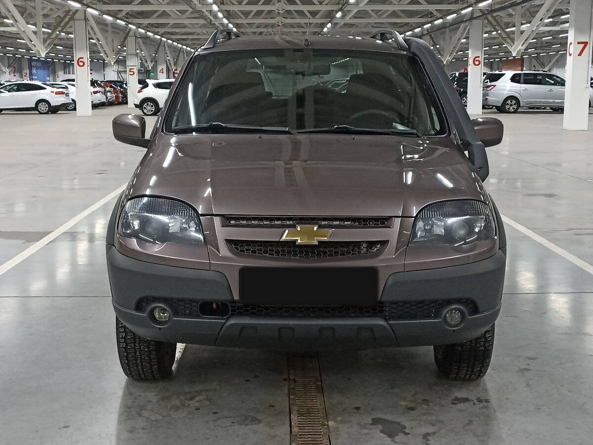 Chevrolet Niva б/у, 2018, Механическая. Фото: #1