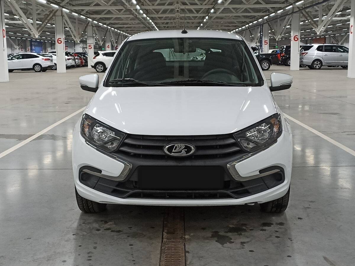 Лада (ВАЗ) Гранта б/у, 2023, Механическая. Фото: #1