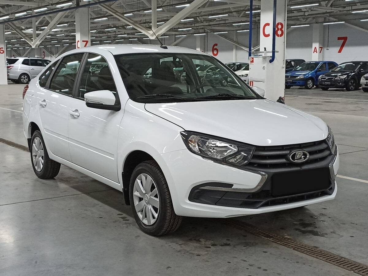 Лада (ВАЗ) Гранта б/у, 2023, Механическая. Фото: #2