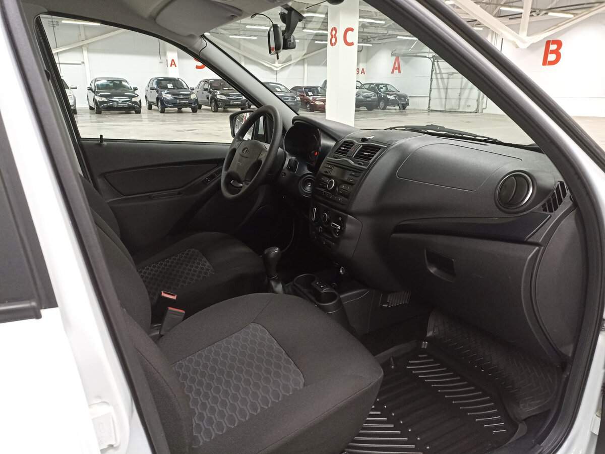 Лада (ВАЗ) Гранта б/у, 2023, Механическая. Фото: #10