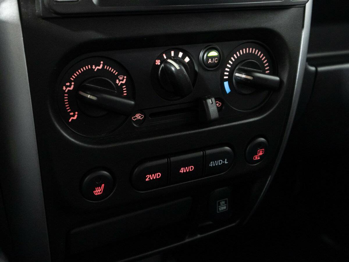 Suzuki Jimny б/у, 2012, Автоматическая. Фото: #16