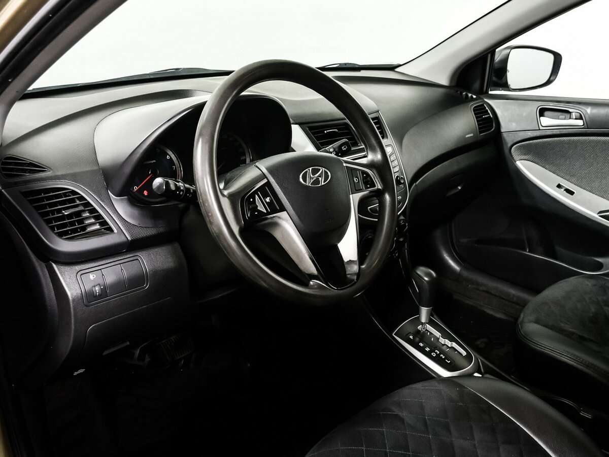 Хендай Солярис б/у, 2012, Автоматическая. Фото: #12