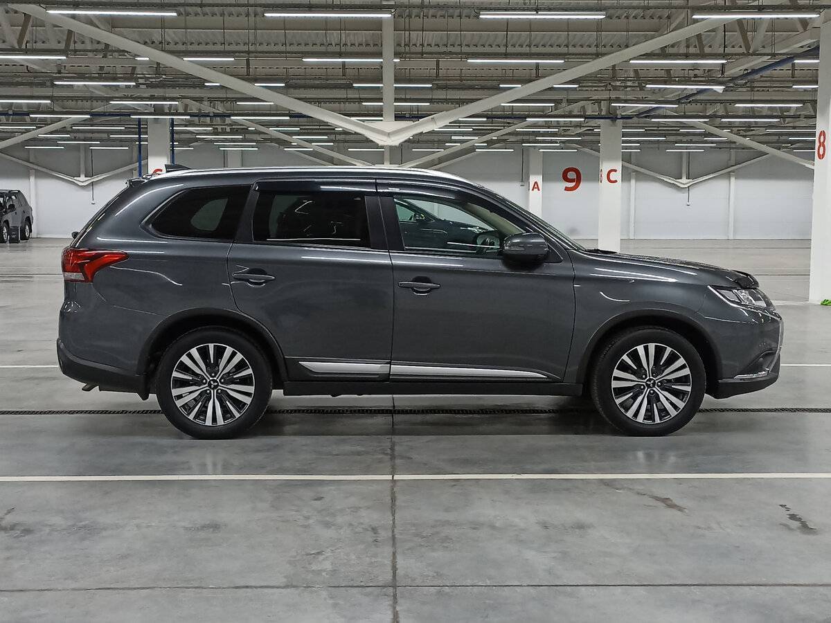 Митсубиши Оутлэндер б/у, 2020, Вариатор. Фото: #3