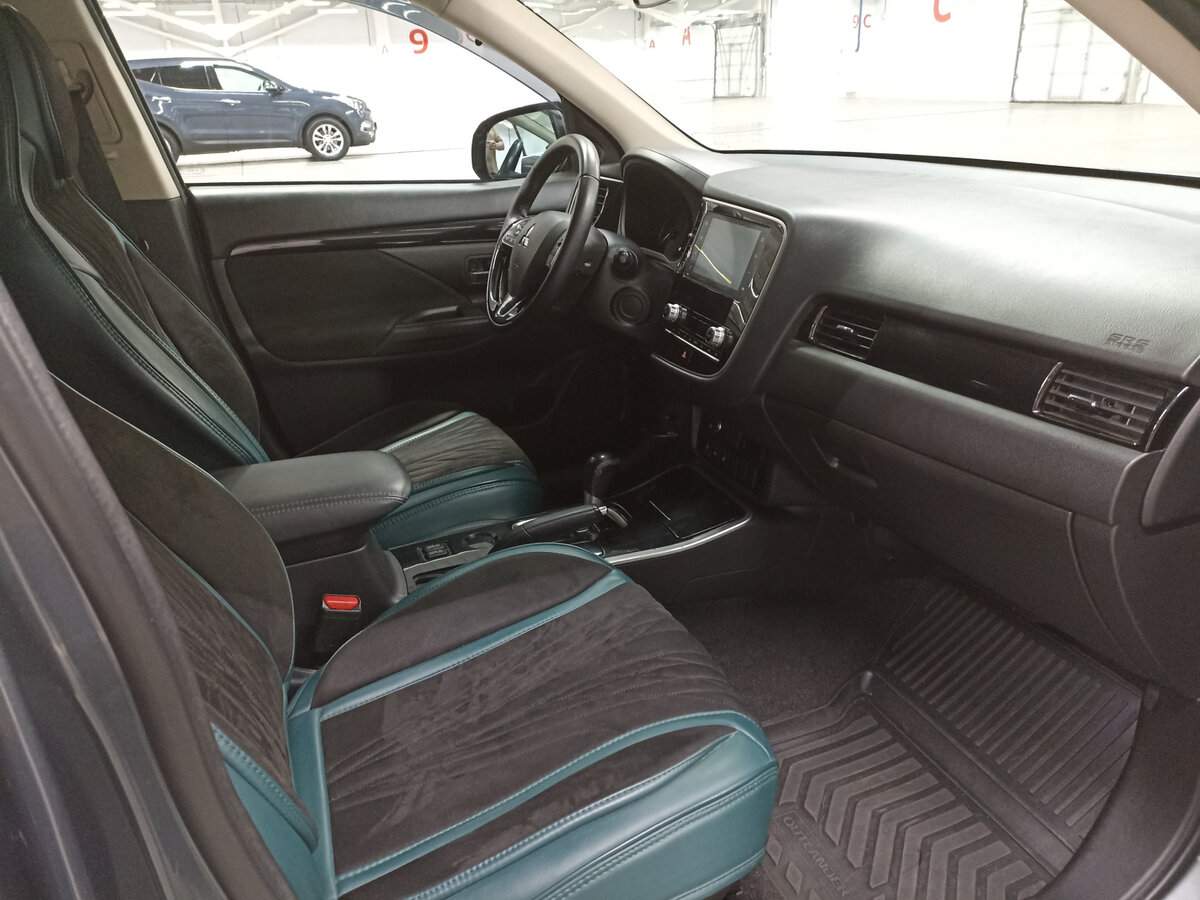 Митсубиши Оутлэндер б/у, 2020, Вариатор. Фото: #10