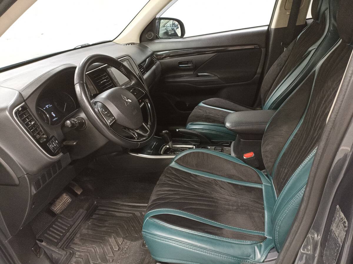 Митсубиши Оутлэндер б/у, 2020, Вариатор. Фото: #15