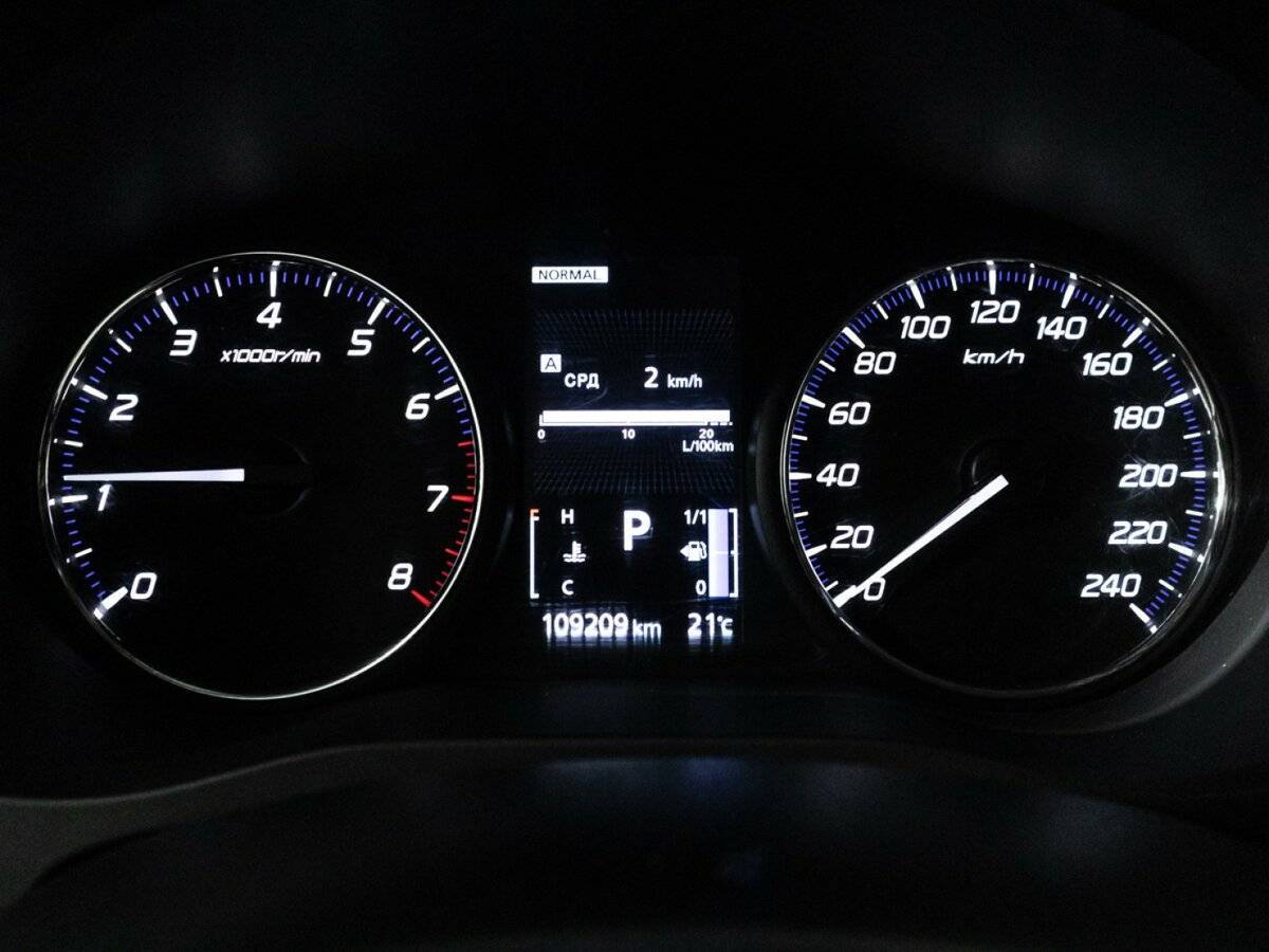 Митсубиши Оутлэндер б/у, 2020, Вариатор. Фото: #9