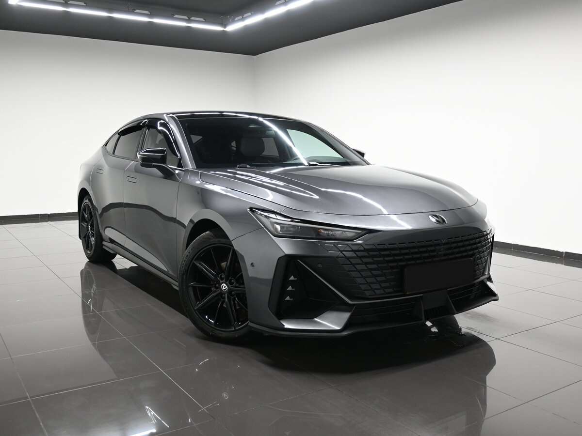 Чанган УНИ-В б/у, 2023, Роботизированная. Фото: #4