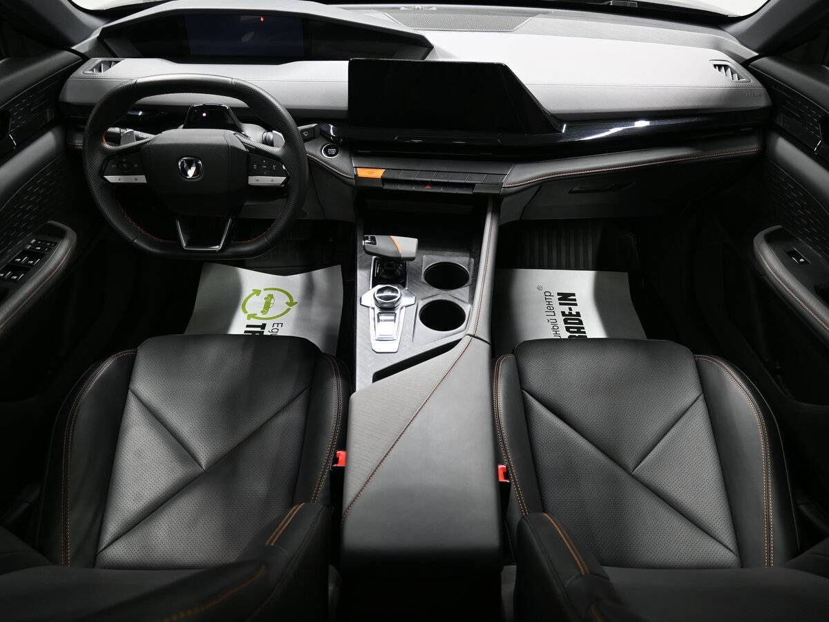 Чанган УНИ-В б/у, 2023, Роботизированная. Фото: #9