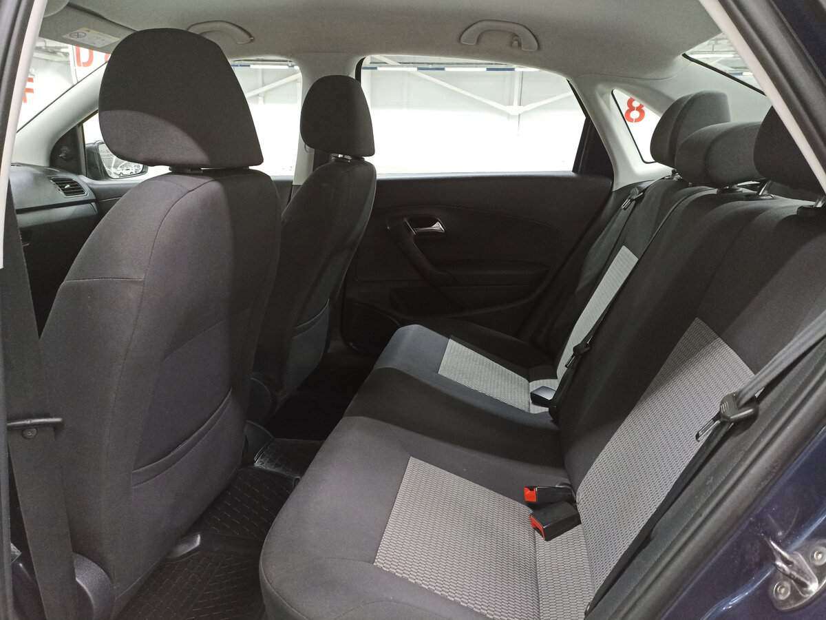 Фольксваген Поло б/у, 2015, Механическая. Фото: #11