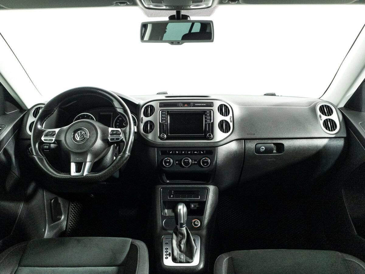 Volkswagen Tiguan б/у, 2016, Автоматическая. Фото: #12