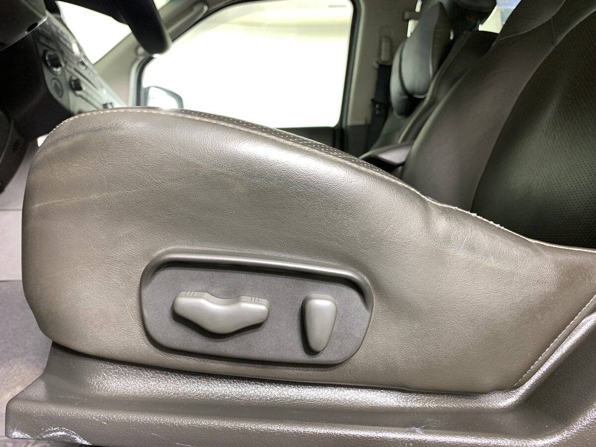 Ниссан Патфайндер б/у, 2012, Автоматическая. Фото: #15