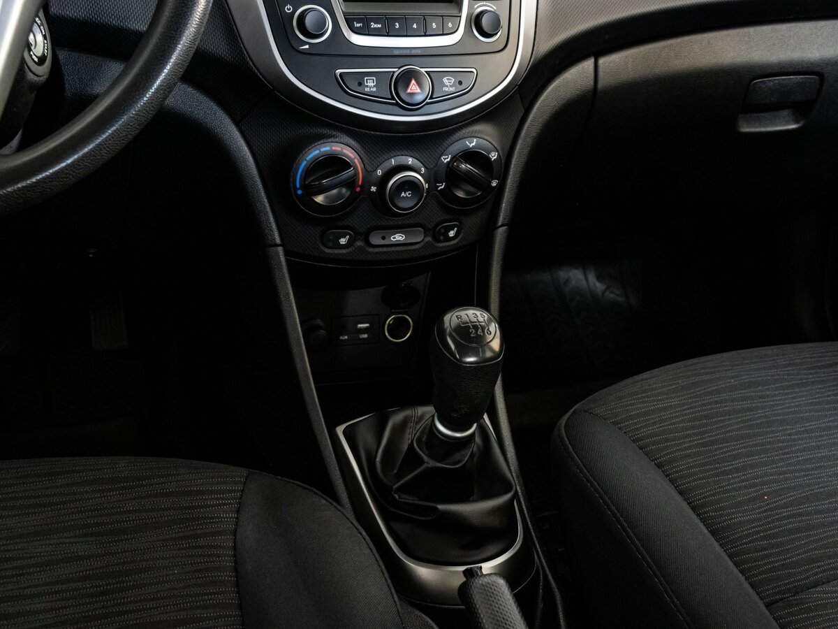 Хендай Солярис б/у, 2015, Механическая. Фото: #9