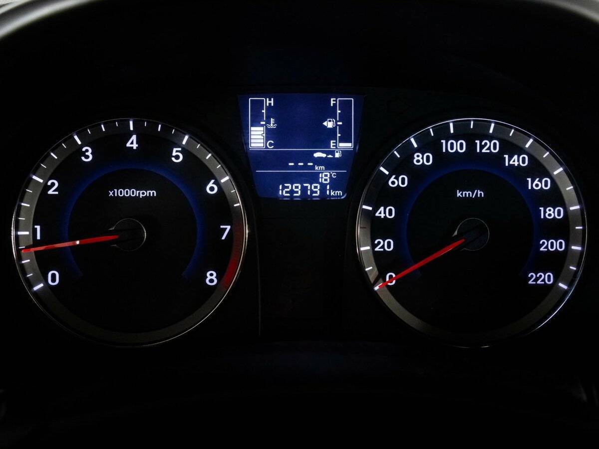 Хендай Солярис б/у, 2015, Механическая. Фото: #12