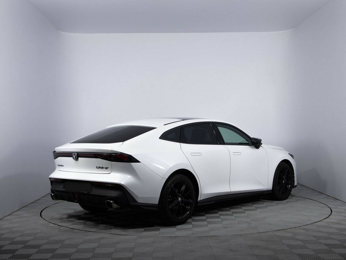 Чанган УНИ-В б/у, 2023, Роботизированная. Фото: #4