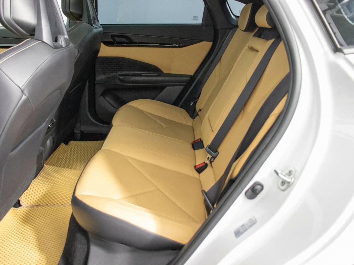 Чанган УНИ-В б/у, 2023, Роботизированная. Фото: #10