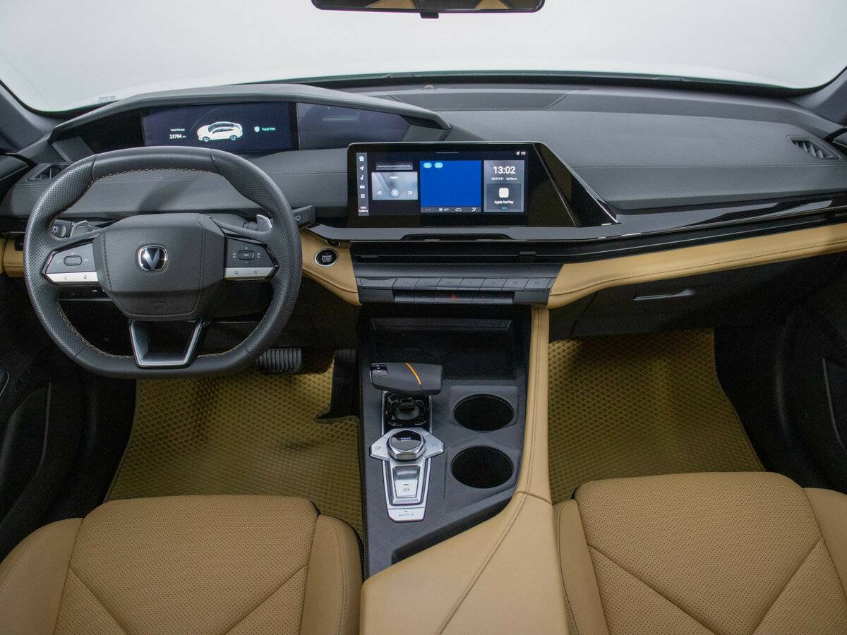 Чанган УНИ-В б/у, 2023, Роботизированная. Фото: #12