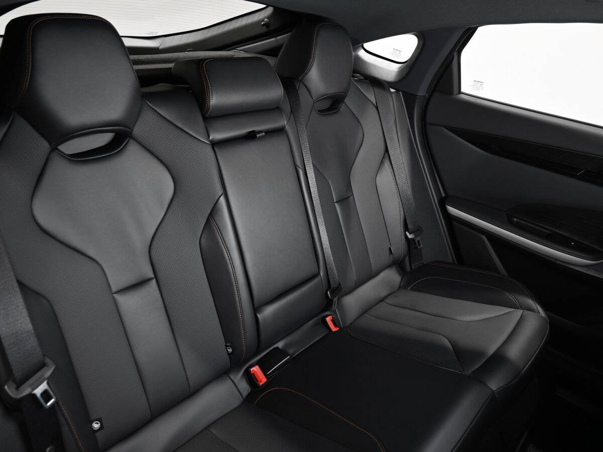 Чанган УНИ-В б/у, 2023, Роботизированная. Фото: #11