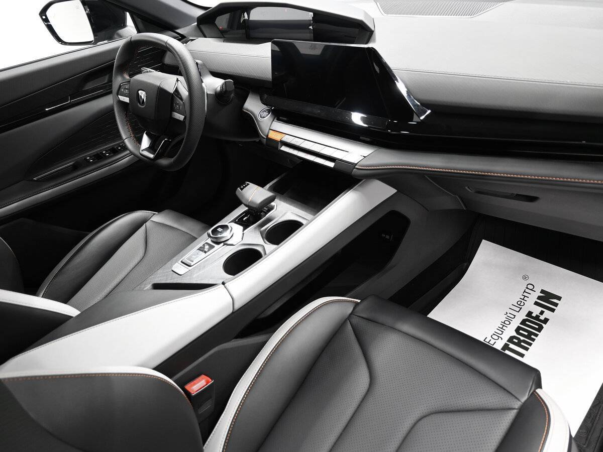 Чанган УНИ-В б/у, 2023, Роботизированная. Фото: #12