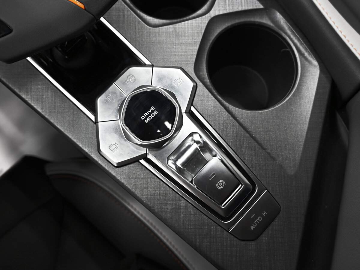 Чанган УНИ-В б/у, 2023, Роботизированная. Фото: #22