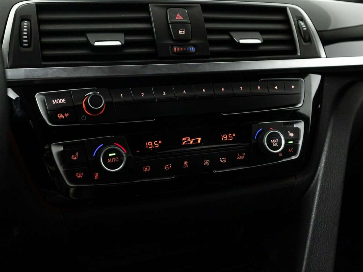 БМВ 3 серии б/у, 2017, Автоматическая. Фото: #15