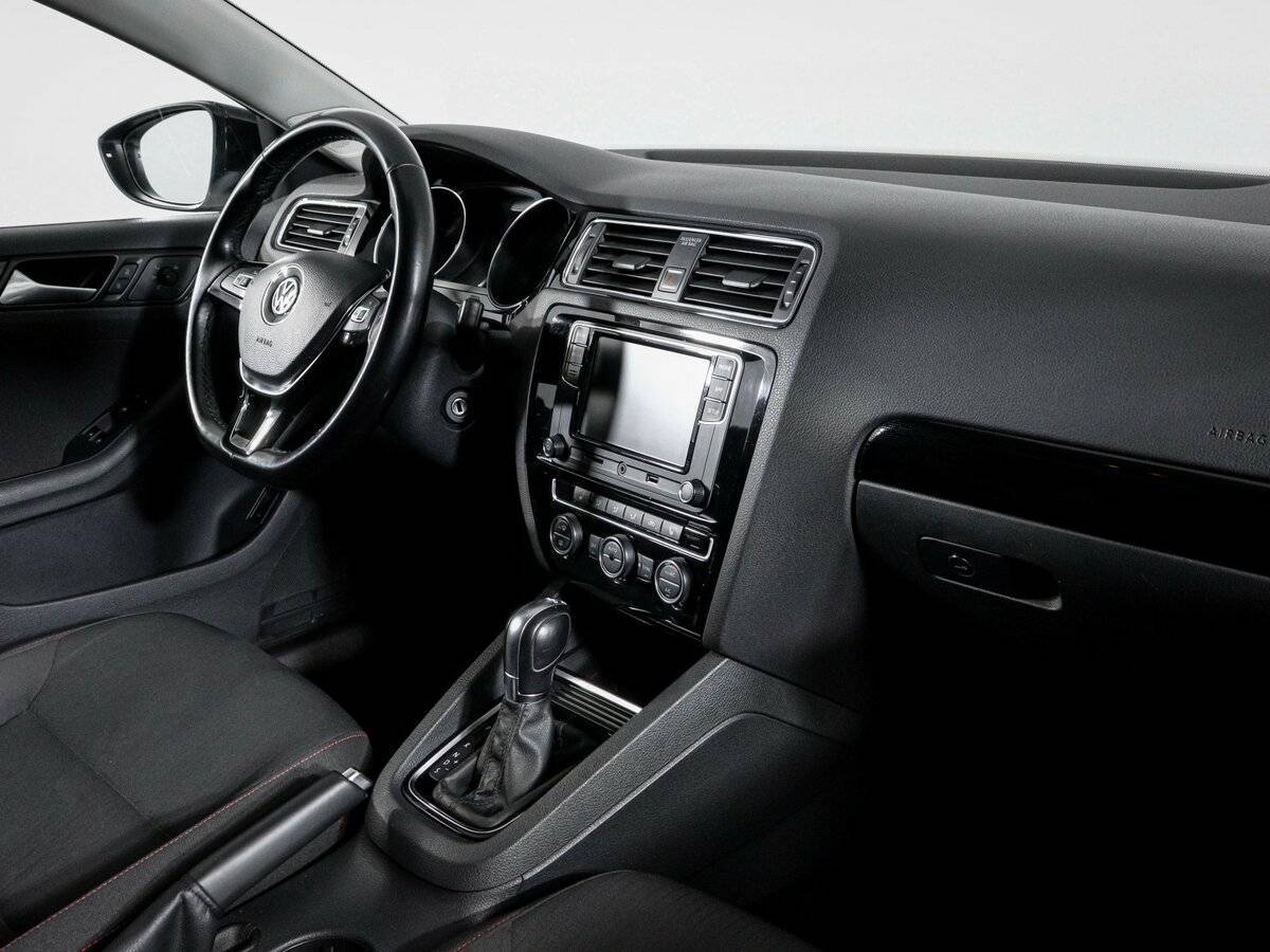 Volkswagen Jetta б/у, 2017, Роботизированная. Фото: #8