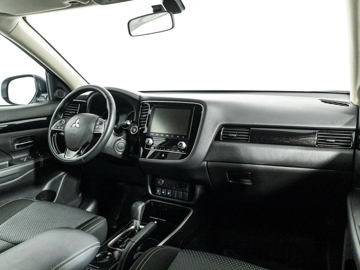 Митсубиши Оутлэндер б/у, 2022, Вариатор. Фото: #8