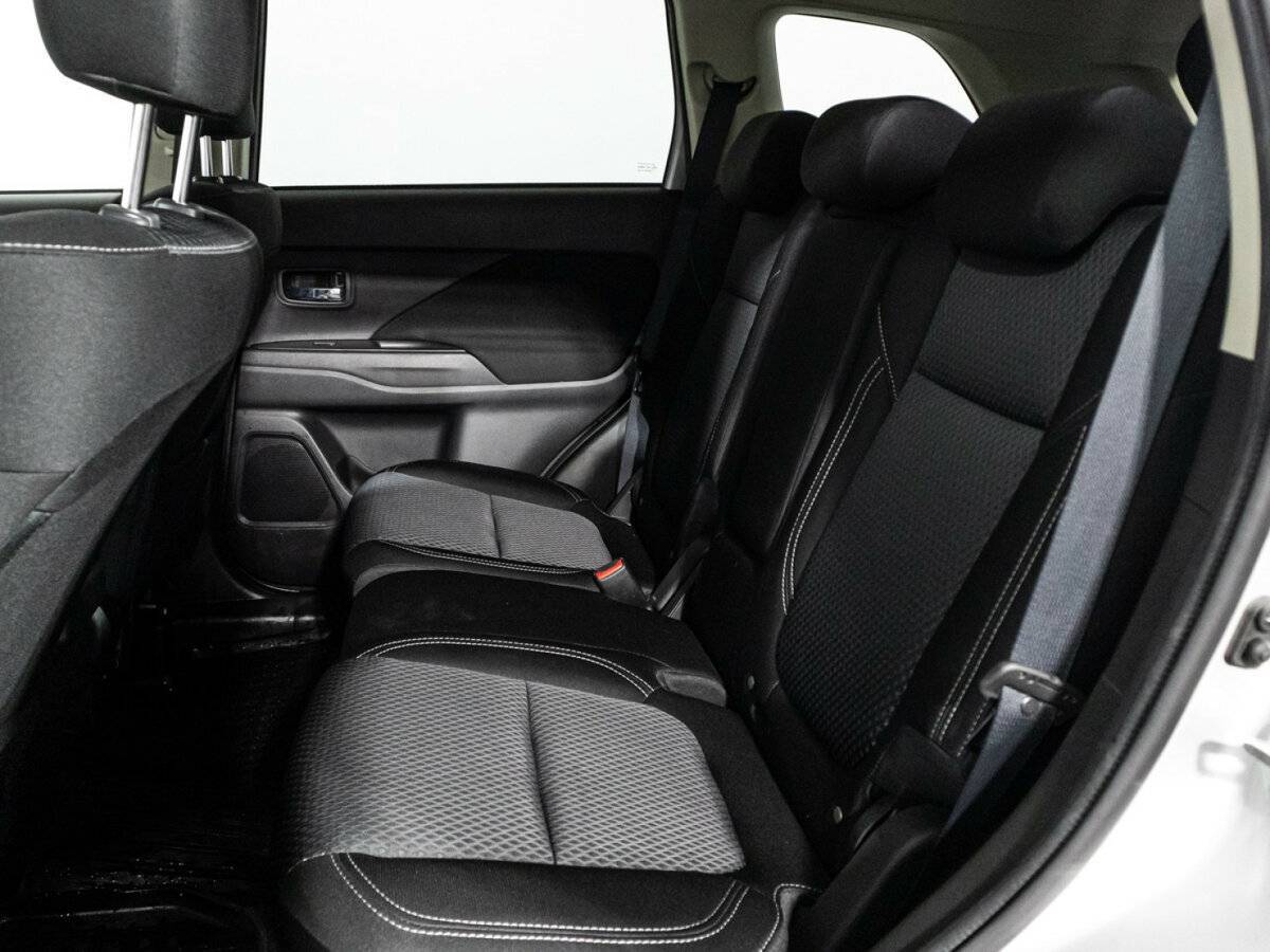 Митсубиши Оутлэндер б/у, 2022, Вариатор. Фото: #9