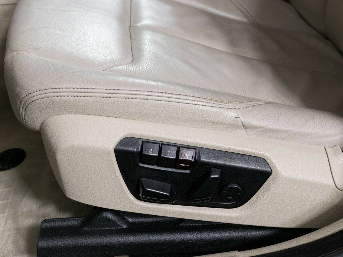 БМВ 3 серии б/у, 2013, Автоматическая. Фото: #16