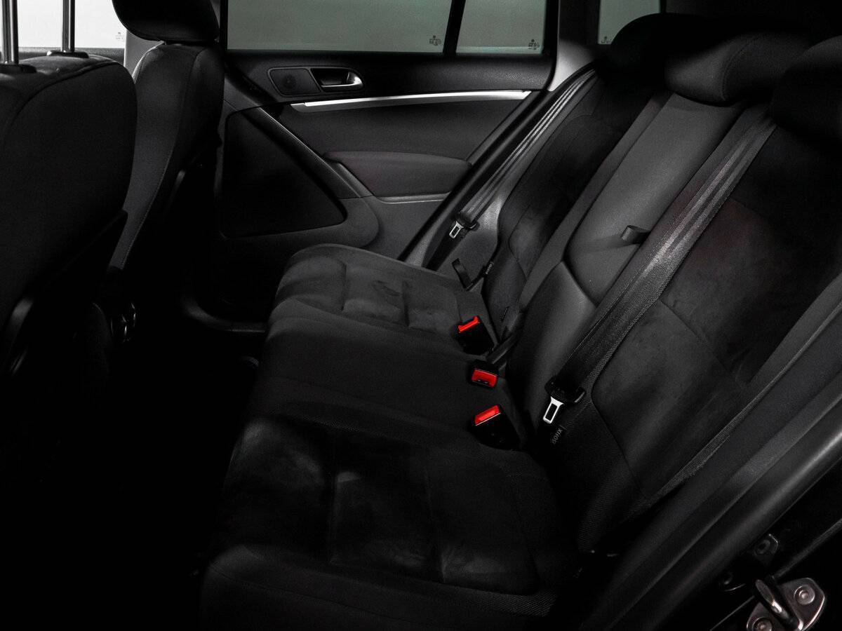 Volkswagen Tiguan б/у, 2015, Автоматическая. Фото: #9