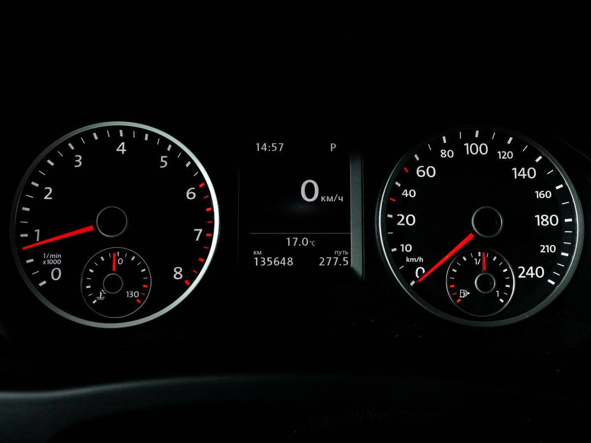 Volkswagen Tiguan б/у, 2015, Автоматическая. Фото: #10