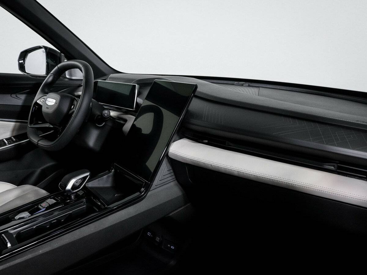 Джили Атлас б/у, 2023, Роботизированная. Фото: #8