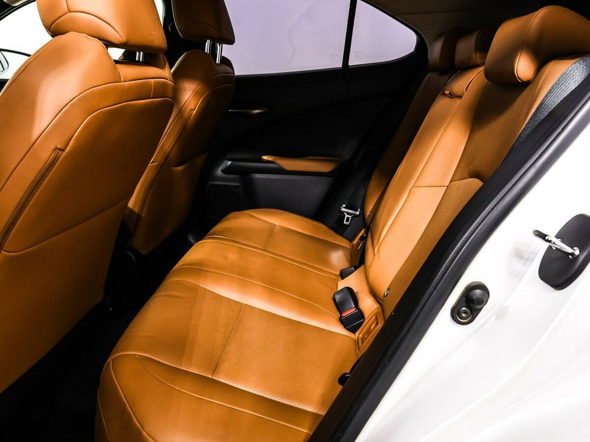 Lexus UX б/у, 2019, Вариатор. Фото: #11