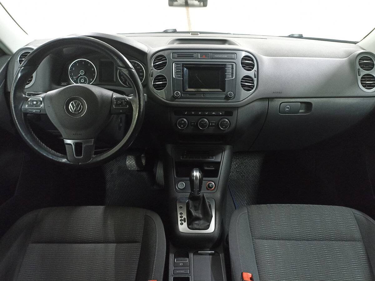 Volkswagen Tiguan б/у, 2016, Автоматическая. Фото: #13