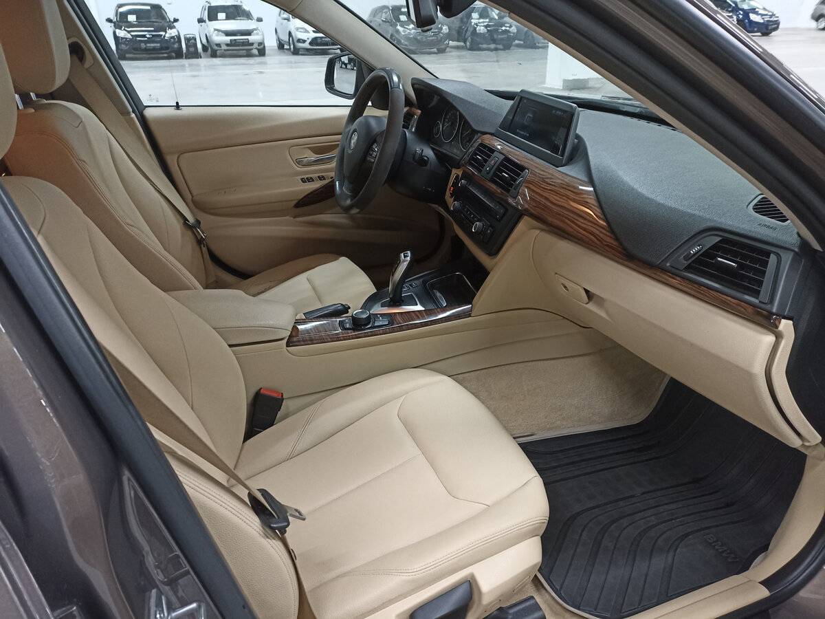 БМВ 3 серии б/у, 2013, Автоматическая. Фото: #10